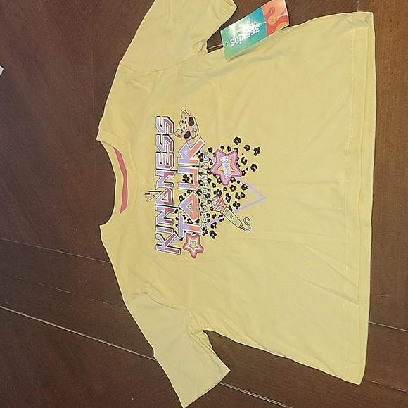 (J14) NWT Girls size 7 shirt kindness - Picture 1 of 3